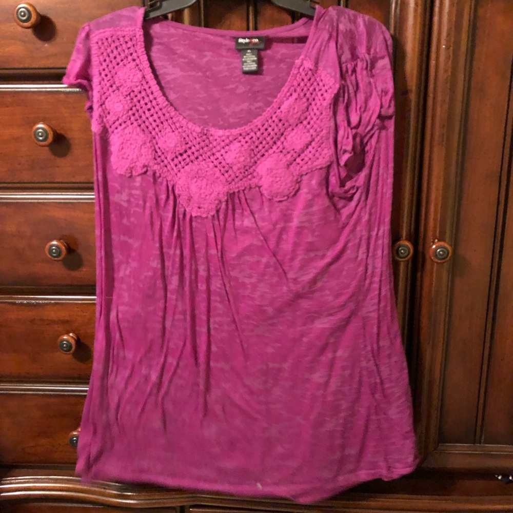 Pink/purple two-layer crochet feature top